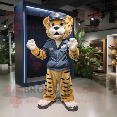 Produktbild von Navy-Tiger REDBROKOLY Maskottchen kostüm mit Cargo-Shorts und Stirnbändern