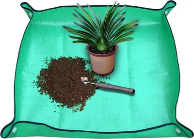 Produktbild von Faltbare Pflanzmatte – Wasserdichte Gartenmatte für drinnen und draußen – 68,1 x 68,1 cm (Grün)