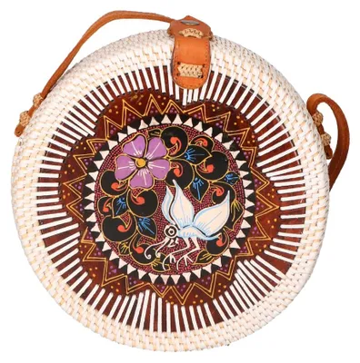 Produktbild von Geflochtene Strohtasche Orange mit Muscheln und Federn Nachhaltig und Handgefertigt Clara UNICA 20x20x10 cm