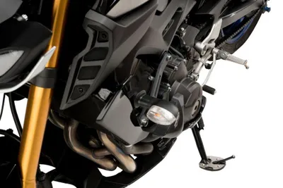 Produktbild von PUIG 20182N Fusstandverbreiterung mit Standardaufhängung passend fuer YAMAHA MT-09 Schwarz