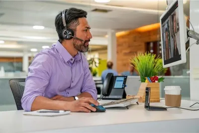 Image de Poly Voyager Focus 2 Usb-C Stereo Headset - Casque - Stéréo