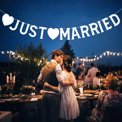 Produktbild von Just Married Girlande Reinweiß Vintage Wimpelkette für Hochzeitsdeko Auto Banner