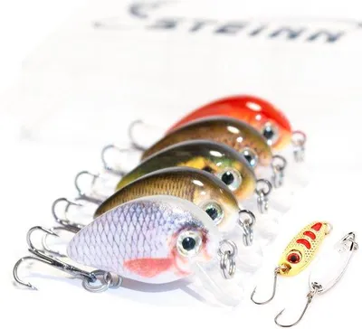 Productafbeelding van Ibenzoa® 5-delige set mini-crankbaits voor roofvissen – 2,5 cm, 1,6 g, duikdiepte 0–1 m, scherpe haken, stalen kogeltje, 2 reflecterende elementen, opbergbox