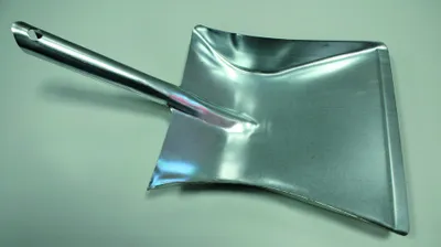 Produktbild von Kehrschaufel Metall verzinkt, mit Metallstiel