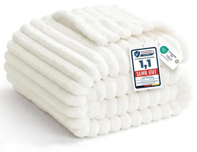 Zdjęcie produktu dla Miękki pled w paski, 220x240 cm, idealny jako narzuta na sofę w salonie