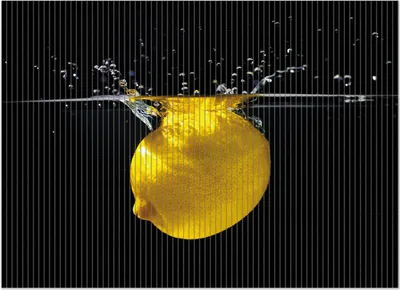 Produktbild von Wallario Duschmatte Antirutschmatte Badmatte Fußmatte Zitrone im Wasser - Frisches Obst für die Küche, Größe ca. 90 x 65 cm