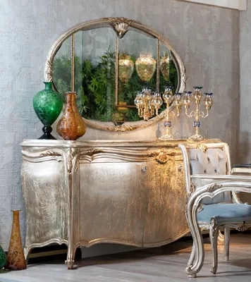 Produktbild von Casa Padrino Luxus Barock Möbel Set Silber / Gold - 1 Barock Sideboard & 1 Ovaler Barock Wandspiegel - Barock Möbel - Edel & Prunkvoll
