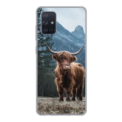 Produktbild von MuchoWow® Handyhülle Schutzhülle Hülle für Samsung Galaxy A51 Schottische Highlander - Berg - Landschaft - Bäume - Kuh - Natur Silikon Softcase Handy Hülle - Schutzabdeckung