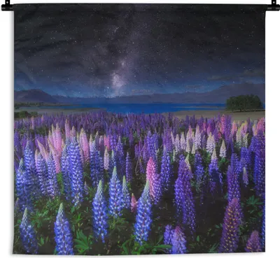 Produktbild von MuchoWow® Wandteppich Wandbehang Blumen - Nacht - Lupine - Sternenhimmel - Lila - Natur 150x150 cm Tapisserie Dekoration Wandtuch - Wohnaccessoires - Modernes