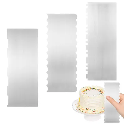 Productafbeelding van Taartspatel/schraper, roestvrij staal, zilverkleurig, voor het decoreren van taartranden in verschillende vormen. Taartuitsteekers voor moussetaarten en botercaketorten, 3-delig