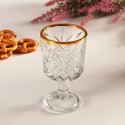 Produktbild von Pasabahce Timeless Shotgläser auf Fuß mit goldenem Rand, 6er-Set à 60 ml