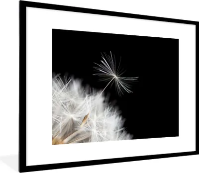 Produktbild von MuchoWow® Gerahmtes Poster Blume - Löwenzahn - Pflanze 80x60 cm - Poster mit Schwarzem Bilderrahmen Wandposter Rahmen Foto Bilder - Schlafzimmer-Dekorationen - Fotoposter