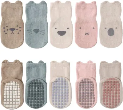 Zdjęcie produktu dla Skarpety dla dzieci z antypoślizgową podeszwą, idealne pod sneakersy, niewidoczne, bawełniane - zestaw 5 par