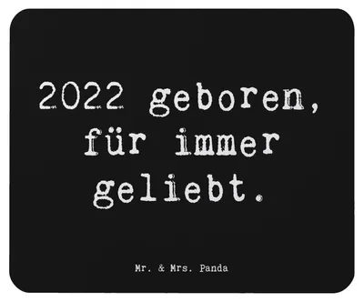Produktbild von Mr. & Mrs. Panda Mouse Pad Spruch 2022 Geburtstag Lieblingskind - Schwarz - Geschenk, Mousepad, handgefertigte Geschenke, besondere Geburtstagsgeschenke, Mauspad, laptop