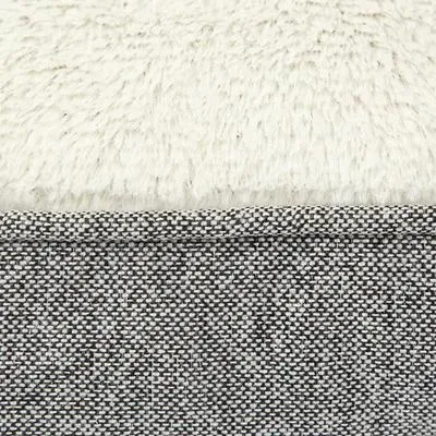 Produktbild von Scruffs robustes Hundekissen Größe M in Grau für optimalen Liegekomfort und sicheren Halt