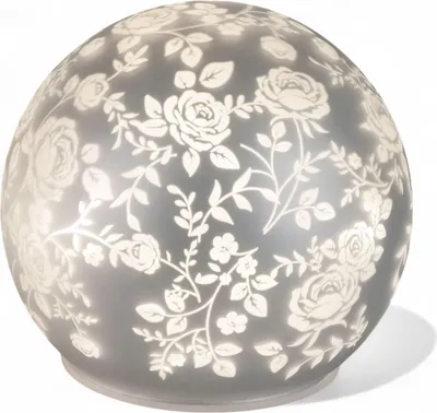 Produktbild von formano LED Deko-Kugel matt Silber Rosenmotiv - 10cm Glaskugel batteriebetrieben