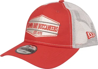 Zdjęcie produktu dla Czapka New Era 9Twenty Trucker Cap - SHIELD Tampa Bay Buccaneers