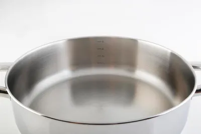 Zdjęcie produktu dla Patelnia do zupy ze stali nierdzewnej - trwała i wydajna - Ø 32 cm - stal