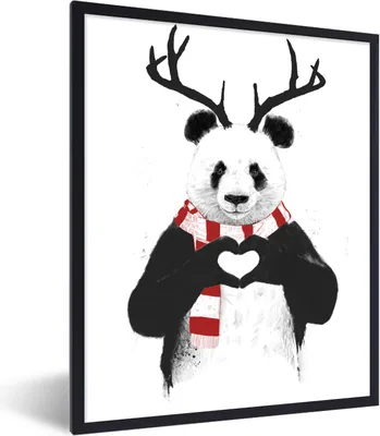 Produktbild von MuchoWow® Gerahmtes Poster Panda - Geweih - Halstuch - Herz 30x40 cm - Poster mit Schwarzem Bilderrahmen Wandposter Rahmen Foto Bilder - Wanddeko - Kunstdrucke