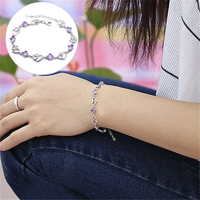 Produktbild von Glänzendes hohles Damen-Armband, Legierungsüberzug, herzförmiges lila Strass-Armband, Schmuckzubehör