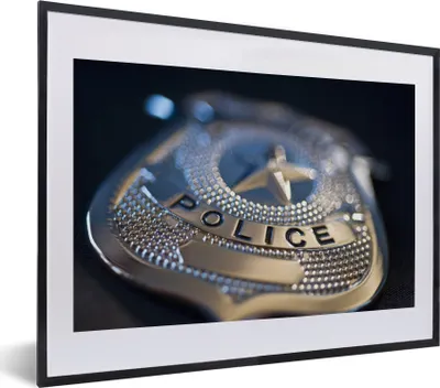 Produktbild von MuchoWow® MuchoWow® Gerahmtes Poster Polizeiabzeichen 40x30 cm - Poster mit zchwarzem Bilderrahmen - Bilderrahmen - Poster im Rahmen
