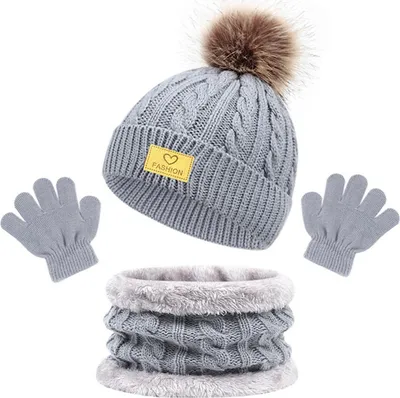 Produktbild von 3-teiliges Winterset für Kinder: Mütze, Schal, Handschuhe, Plüschbommel-Dekor, gedrehte Textur, randlose Mütze, Strickhandschuhe mit Fleecefutter, Halswärmer