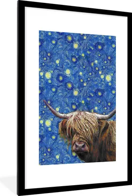 Produktbild von MuchoWow® Gerahmtes Poster Van Gogh - Schottischer Highlander - Sternennacht 60x90 cm - Poster mit Schwarzem Bilderrahmen Wandposter Rahmen Foto Bilder - Dekoration - Wandposter Wohnzimmer - Hochwertig