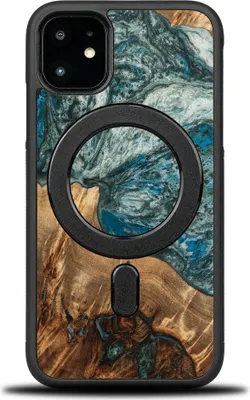 Produktbild von Bewood Einzigartige Hülle für iPhone 11 - Planeten - Erde mit MagSafe