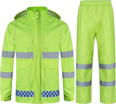 Productafbeelding van Heren regenpak, waterdicht en winddicht, kleur groen, maat M