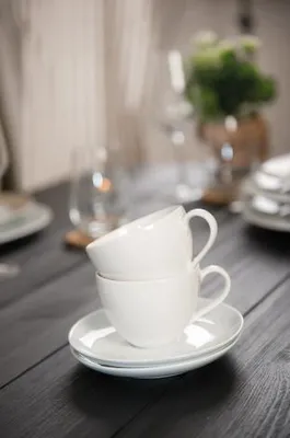 Produktbild von Villeroy & Boch Villeroy & Boch vivo Kaffeeuntertassen - 6er-Set - Premium Porzellan - 14,7 x 14,7 x 1,9 cm - Weiß