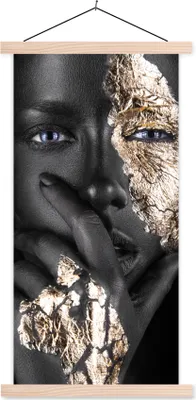 Produktbild von MuchoWow® Textilposter Frau - Gold - Schwarz - Make-up - Luxus 60x120 cm mit holzfarbenen Rahmen - Holz