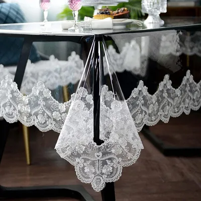 Productafbeelding van Transparante PVC tafelkleed, rond, met macramé-kant, 177,8 cm, wit