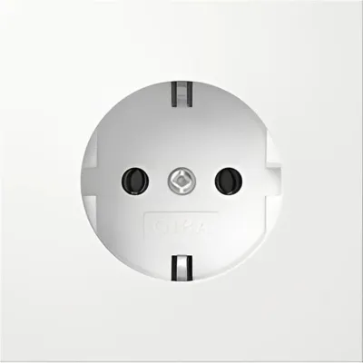 Produktbild von GIRA 4188112 SCHUKO-Steckdose Flächenschalter Reinweiß glänzend