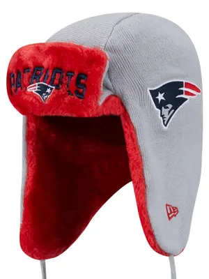 Produktbild von New Era Wintermütze FESTIVE TRAPPER - New England Patriots