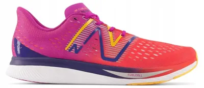 Produktbild von New Balance Modell WFCRRCE Gehschuhe mit niedrigem Schnitt