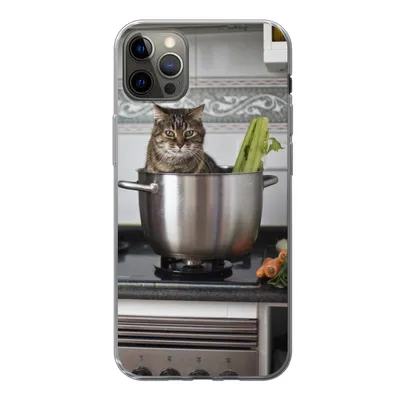 Produktbild von MuchoWow® Handyhülle Schutzhülle Hülle für iPhone 13 Pro Max Katze - Pfanne - Küche Silikon Softcase Handy Hülle - Mobiltelefon