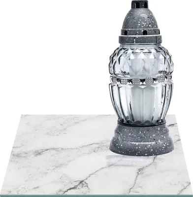 Zdjęcie produktu dla SZKLANA PODSTAWKA POD ZNICZE Z DEDYKACJĄ 35x35cm Marmur 379g