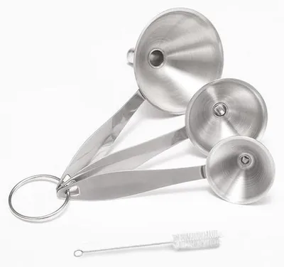 Produktbild von 3-in-1-Metalltrechter-Set - RVS-Trechter - Kleine-Metalltrechter - für Füllen, Ölen, Flüssigkeiten, Kräuter, Trockenrezepturen, Pulver