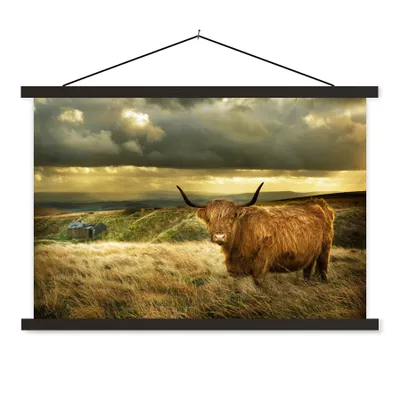 Produktbild von MuchoWow® Textilposter Schottische Highlander - Licht - Natur 60x40 cm mit schwarzem Rahmen - Hölzernes
