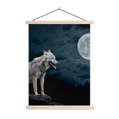 Produktbild von MuchoWow® Textilposter Wolf - Mond - Nacht - Tiere - Porträt 60x80 cm mit holzfarbenen Rahmen - Wandbild