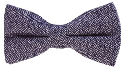 Produktbild von DonDon Herren Fliege 12 x 6 cm Fischgrät-Muster gebunden und stufenlos justierbar aus Baumwolle im Tweed Style blau