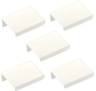 Produktbild von Set aus 5 weißen Möbelstangen 50 mm für vielseitige Verwendung im Haushalt