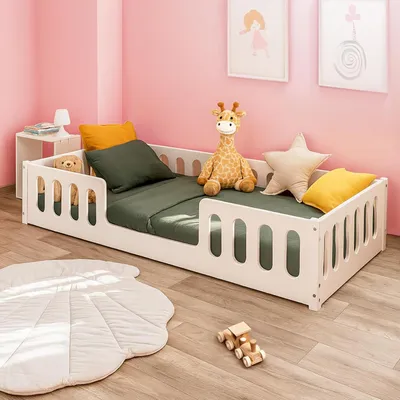 Produktbild von MEBLE WRÓBEL Bodenbett 90x200 cm - Montessori Kinderbett - Rausfallschutz abnehmbar & Lattenrost - bis 200 kg Belastbar - Kleinkindbett in Weiß - Eingang Mittig - ohne Matratze