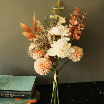 Imagen del producto de Ramo de flores artificiales: decoración para bodas y hogares