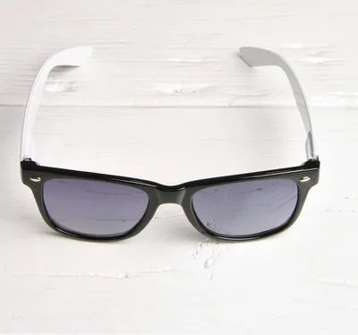 Produktbild von Freak Scene Sonnenbrille - M - schwarz-weiß