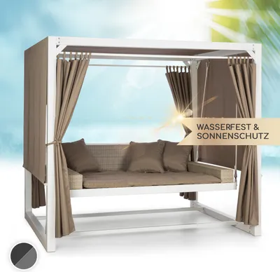 Produktbild von Blumfeldt Hollywoodschaukel 3-Sitzer XL aus Metall mit Liegefunktion, Polster, Dach und Vorhängen, wetterfest für Garten, Kinder und Erwachsene. Maße 236 x 210 x 180 cm, Liegefläche 130 x 180 cm.