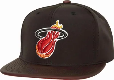 Produktbild von Cap Mitchell & Ness HHSS6264-MHEYYPPPBLCK für Uni
