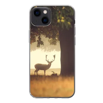 Produktbild von MuchoWow® Handyhülle Schutzhülle Hülle für iPhone 13 Hirsche - Bäume - Wald Silikon Softcase Handy Hülle - Karteninhaber