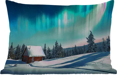Produktbild von MuchoWow® Outdoor Kissen - Nordlichter - Schnee - Haus - Winter - 60x40 cm - Wetterfest - Lounge Kissen - Zierkissen - Kissen für Innenräume