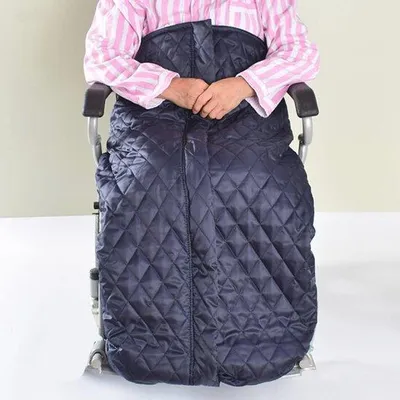 Immagine prodotto di Coperta in pile Famanu per carrozzina e scooter: fodera in peluche per comfort e protezione